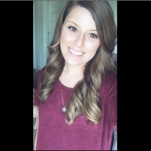 Meet your Posher, Kayla